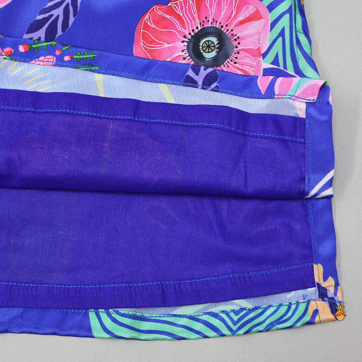 Charming Printed Kurta With Pocket Detail Jacket And Pyjama