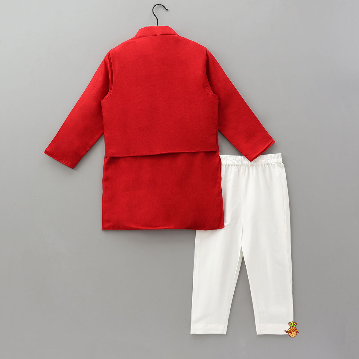 Pre Order: Ethnic Kurta With Embroidered Jacket And Pyjama