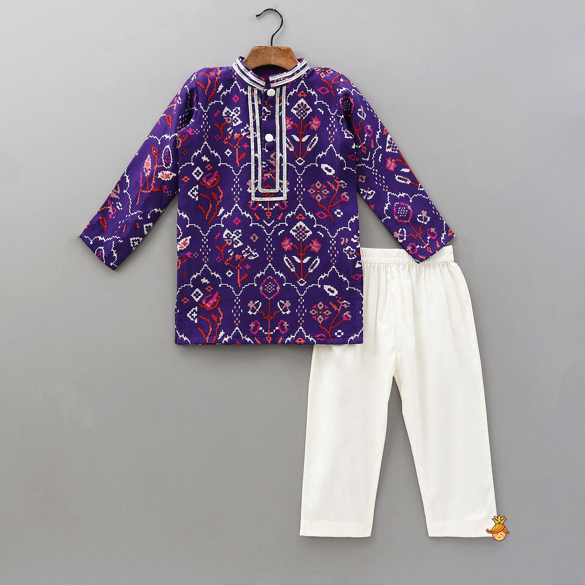 Pre Order: Adorable Printed Kurta With Pyjama