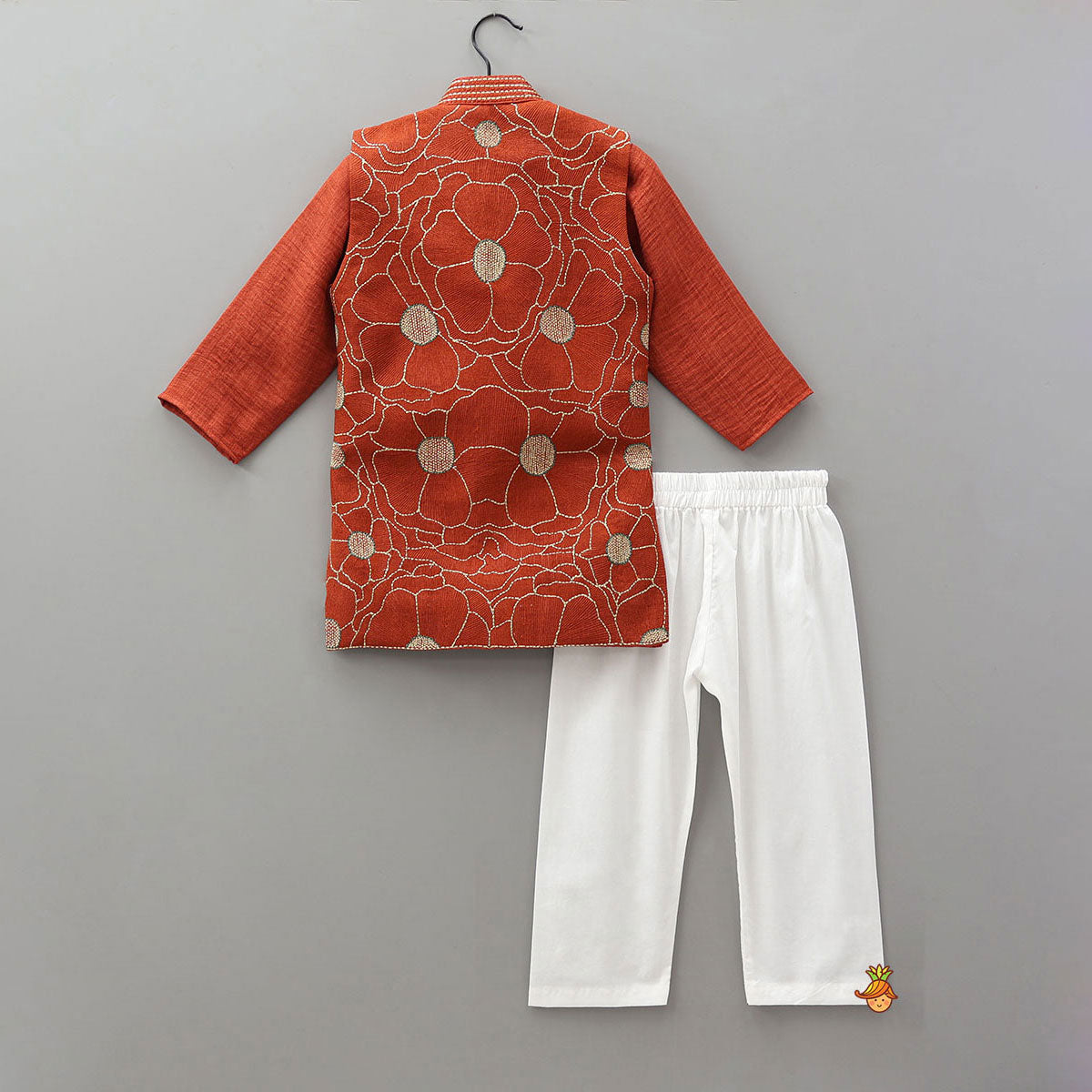 Pre Order: Ethnic Kurta With Matching Open Jacket And Pyjama