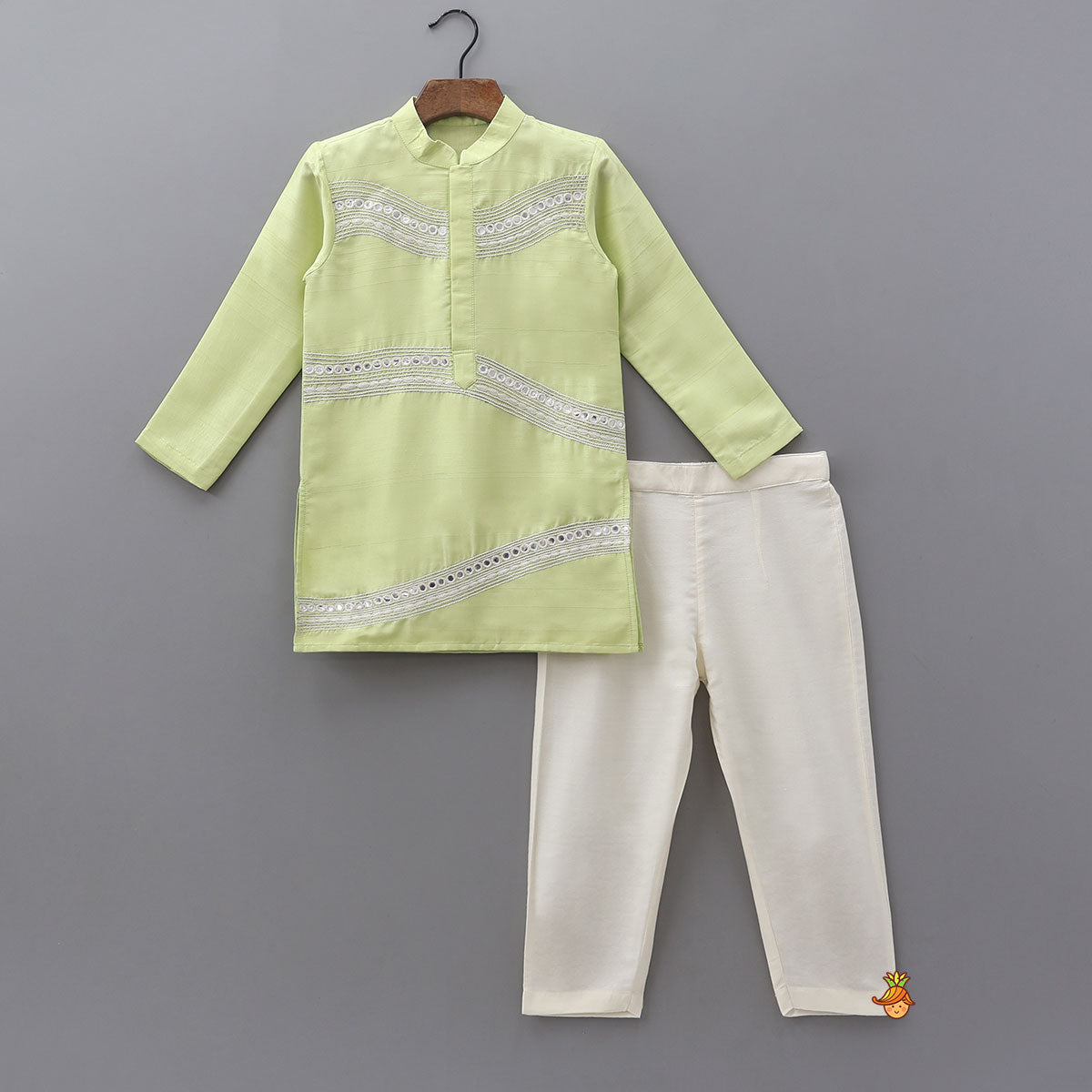 Pre Order: Beautiful Hand-Embroidered Kurta And Pyjama