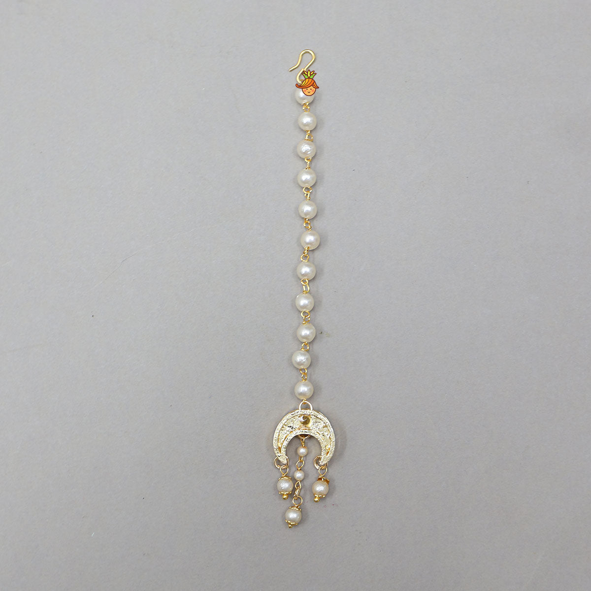 Elegant Maang Tikka