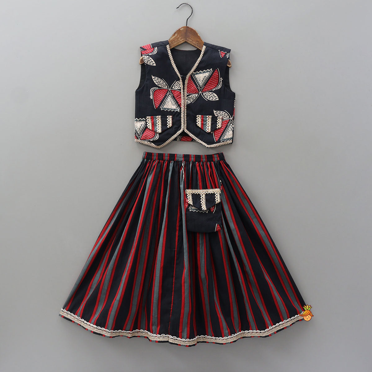 Pre Order: Faux Pocket Printed Top And Lehenga