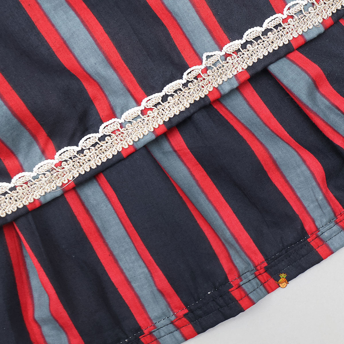 Pre Order: Faux Pocket Printed Top And Lehenga