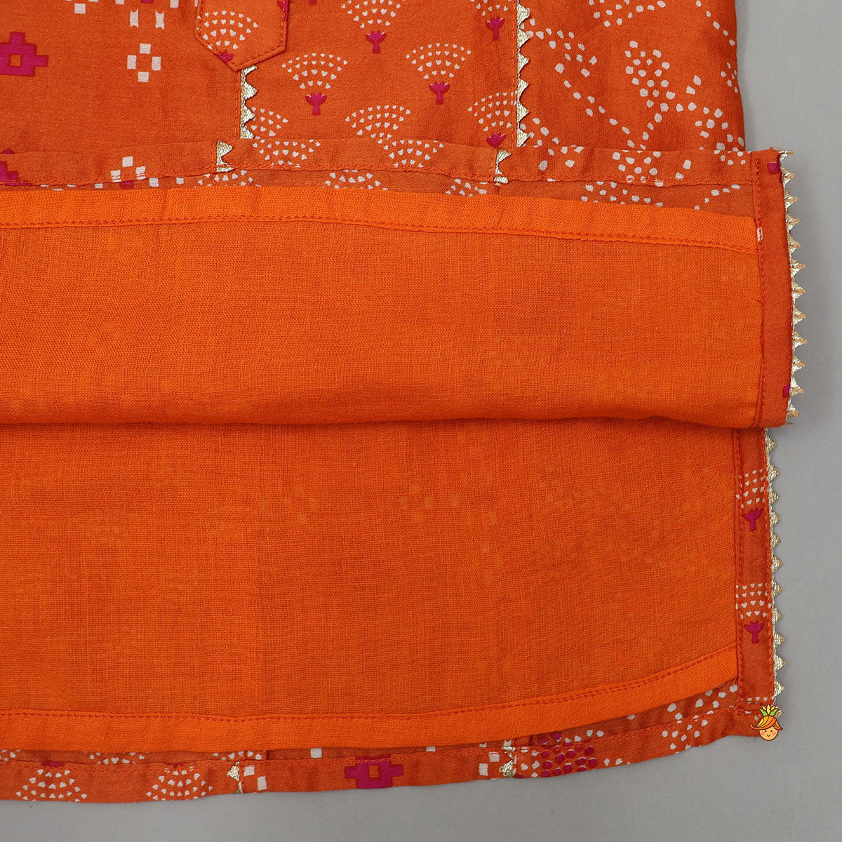 Pre Order: Front Placket Printed Ethnic Kurta And Pyjama