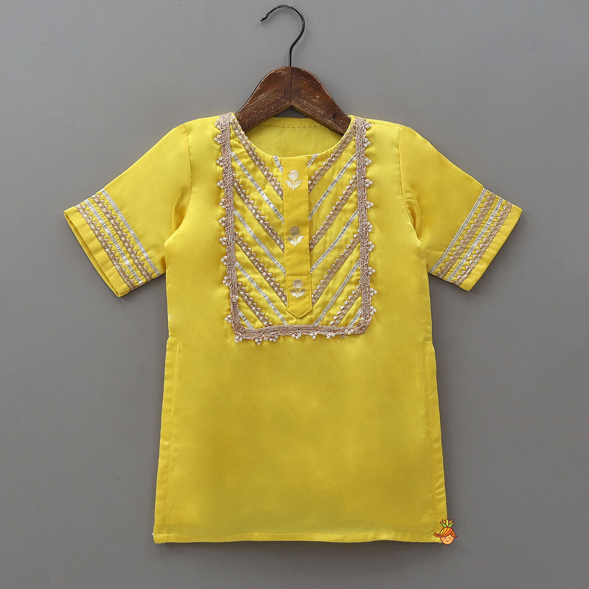 Pre Order: Gota Lace Detailed Yoke Kurti And Brocade Lehenga With Net Dupatta