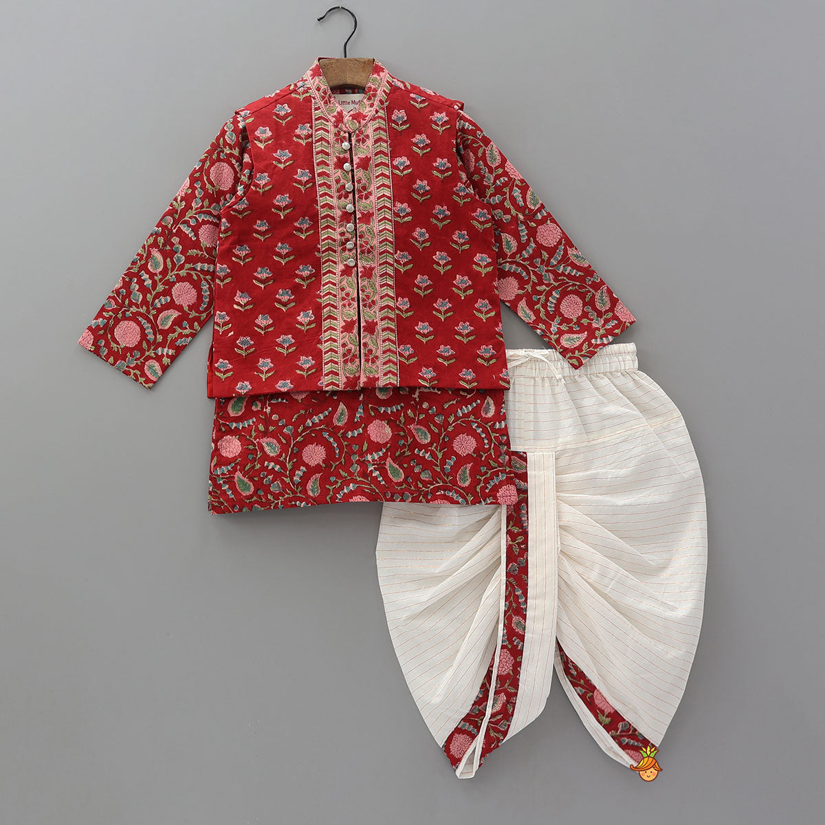 Pre Order: Ethnic Kurta With Loop Buttons Detail Jacket And Dhoti