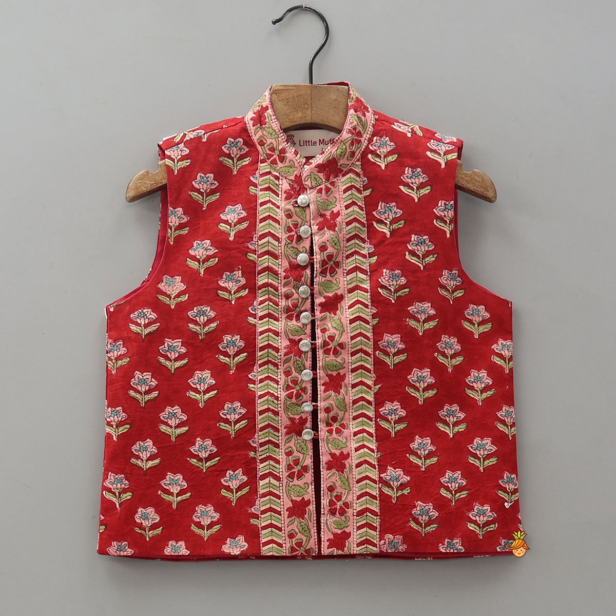 Pre Order: Ethnic Kurta With Loop Buttons Detail Jacket And Dhoti