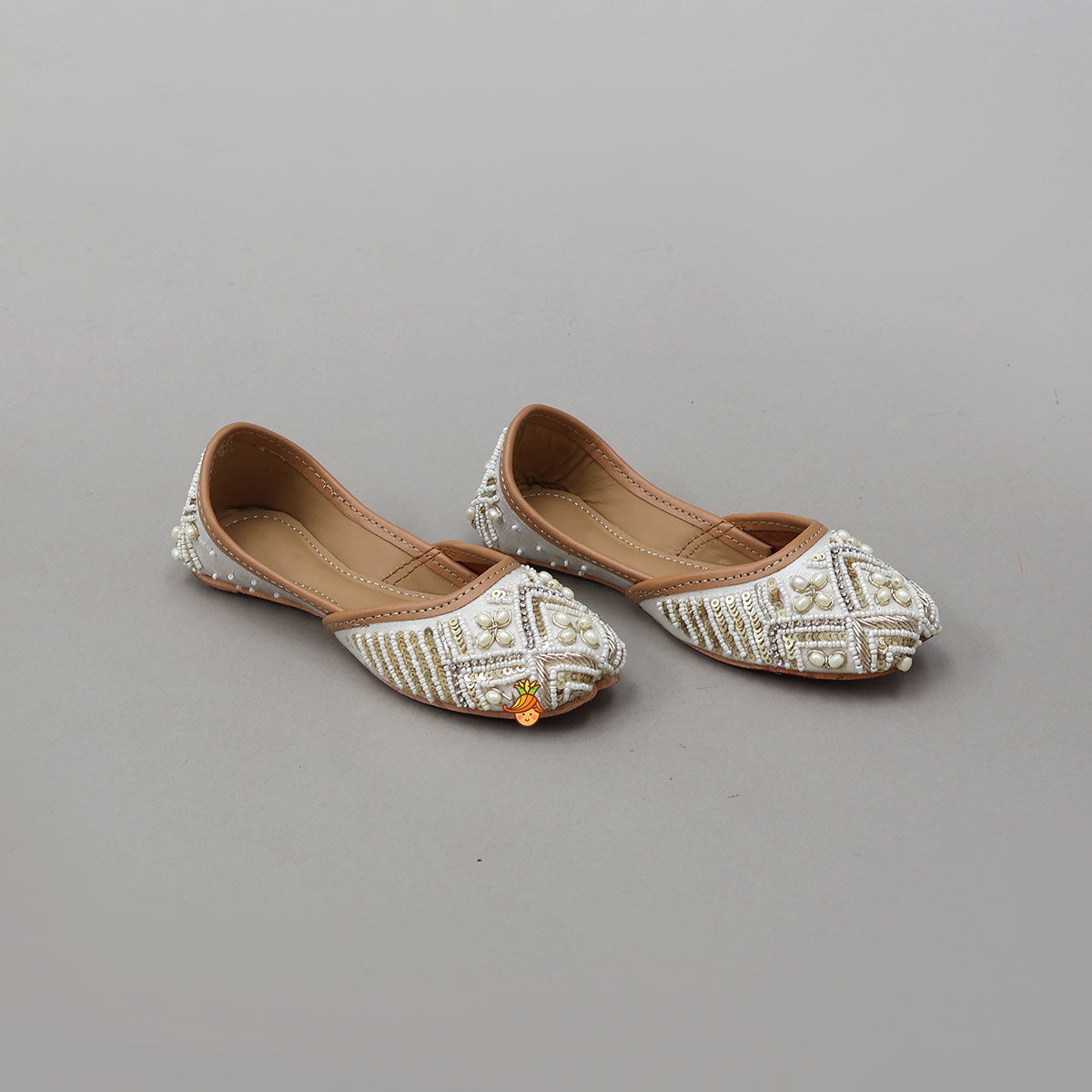 Sequins And Beads Embroidered Flat Jutti
