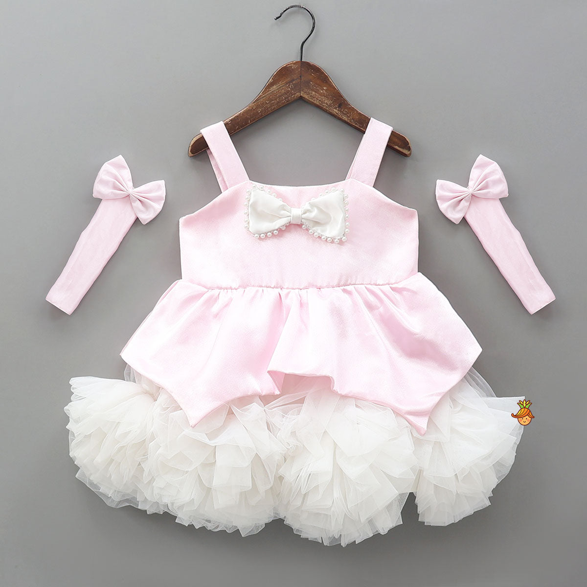 Elegant Bow Embellished Dress With Matching Gloves