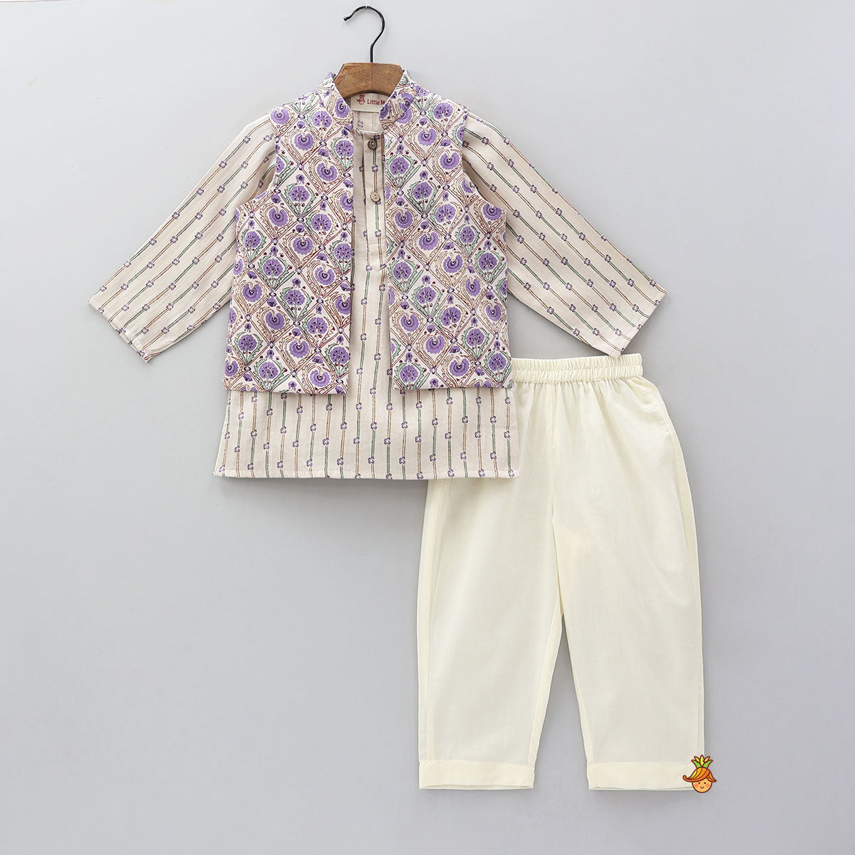 Pocket Detail Kurta With Matching Jacket And Pyjama