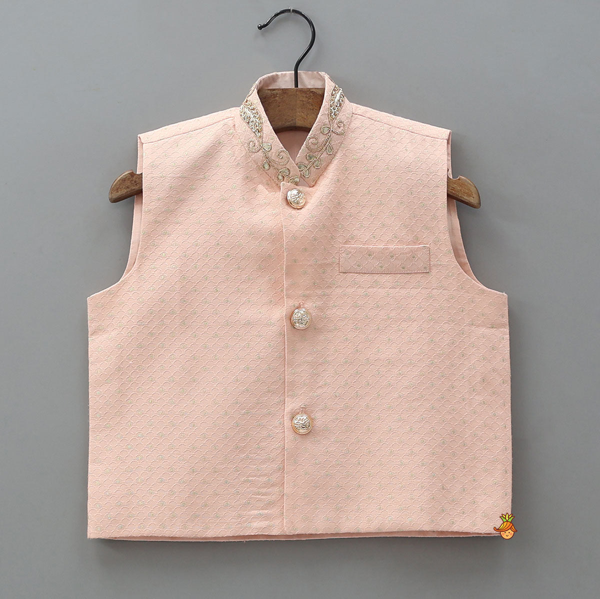 Pre Order: Ethnic Kurta With Embroidered Collar Jacket And Pyjama