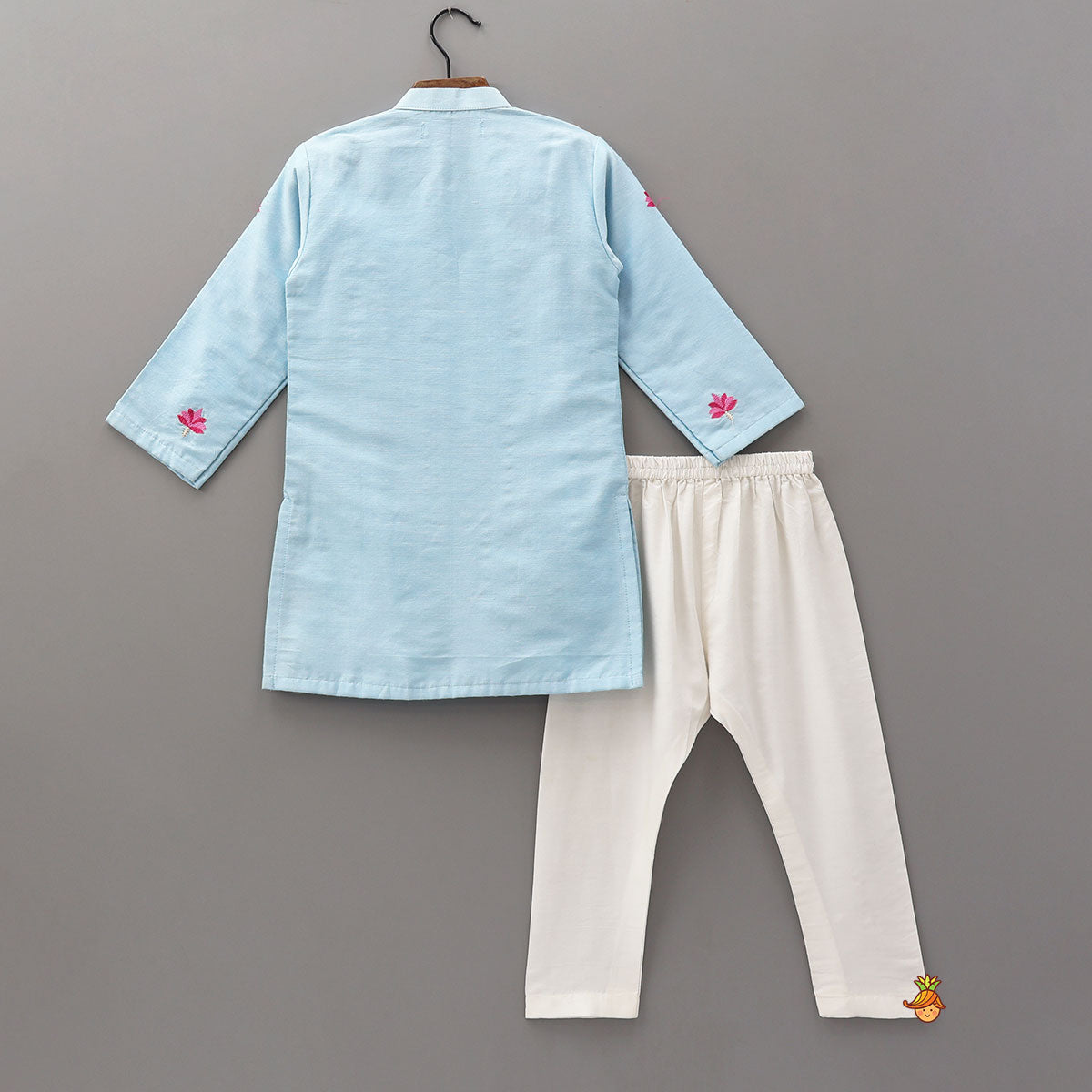Pre Order: Floral Embroidered Cotton Kurta And Pyjama