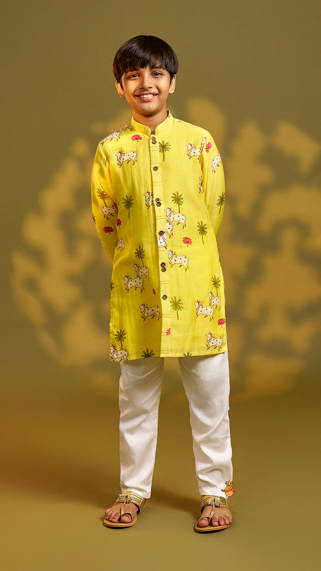 Pre Order: Front-Open Printed Ethnic Kurta With Pyjama