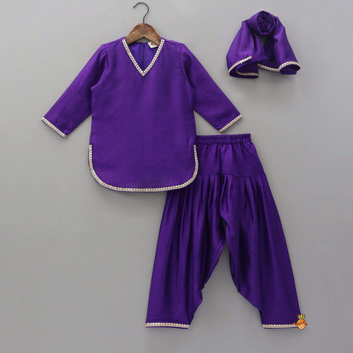 V Neck Curved Hem Kurti And Patiala With Matching Dupatta