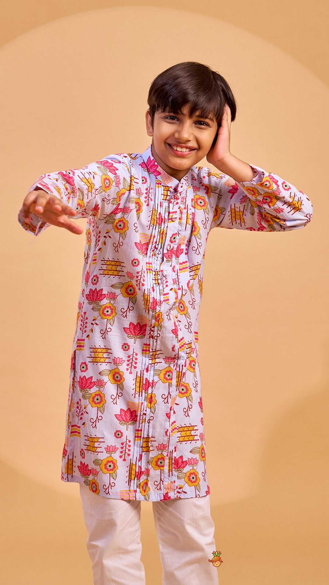 Pre Order: Printed Pin Tuck Kurta And Pyjama