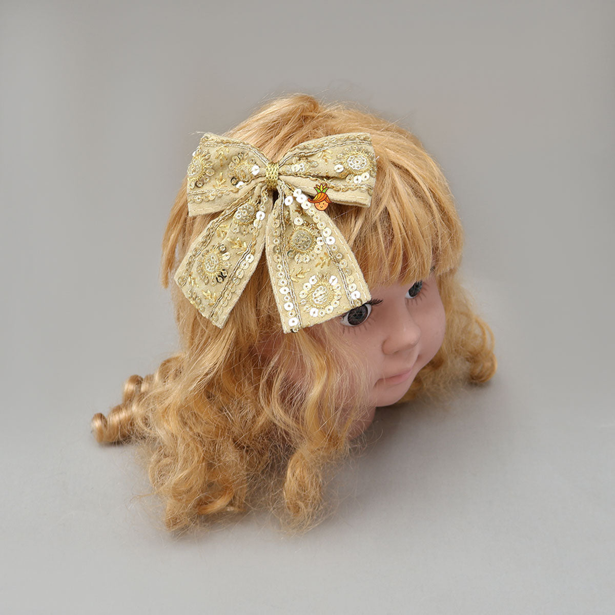 Intricately Embroidered Eye-Catching Velvet Hair Clip