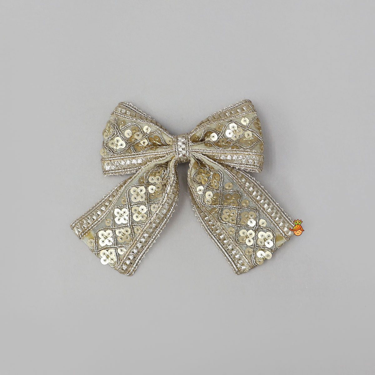 Embroidered Eye-Catching Hair Clip