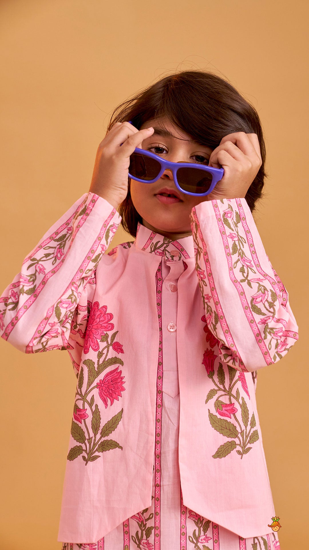 Floral Printed Flap Detail Kurta And Pyjama