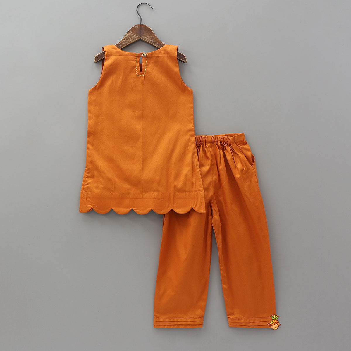 Scalloped Hem Cotton Kurti And Pant