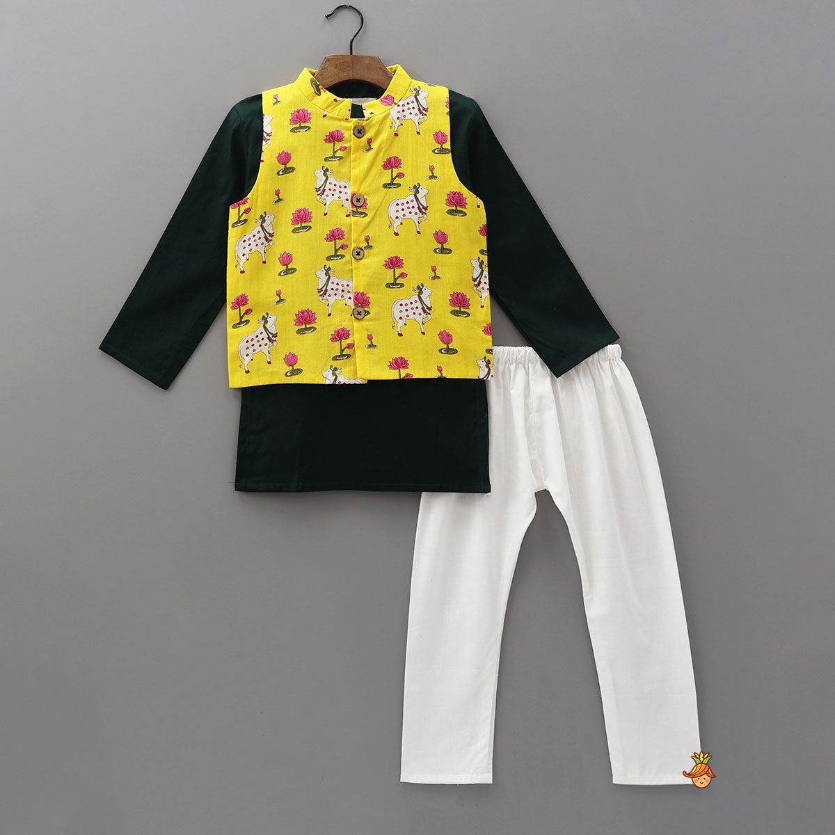 Festive Traditional Kurta With Printed Jacket And Pyjama