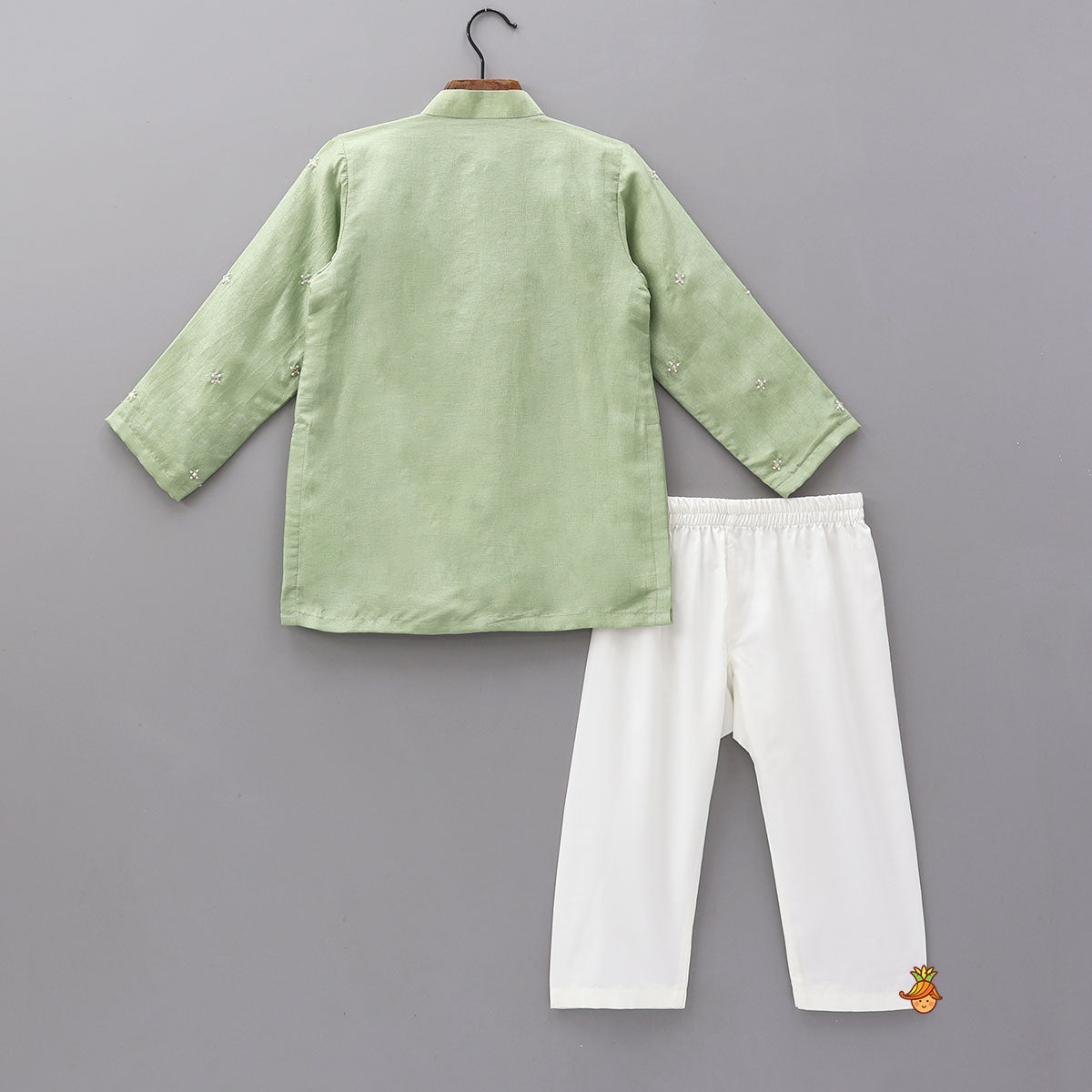 Pre Order: Embroidered Ethnic Kurta And Pyjama