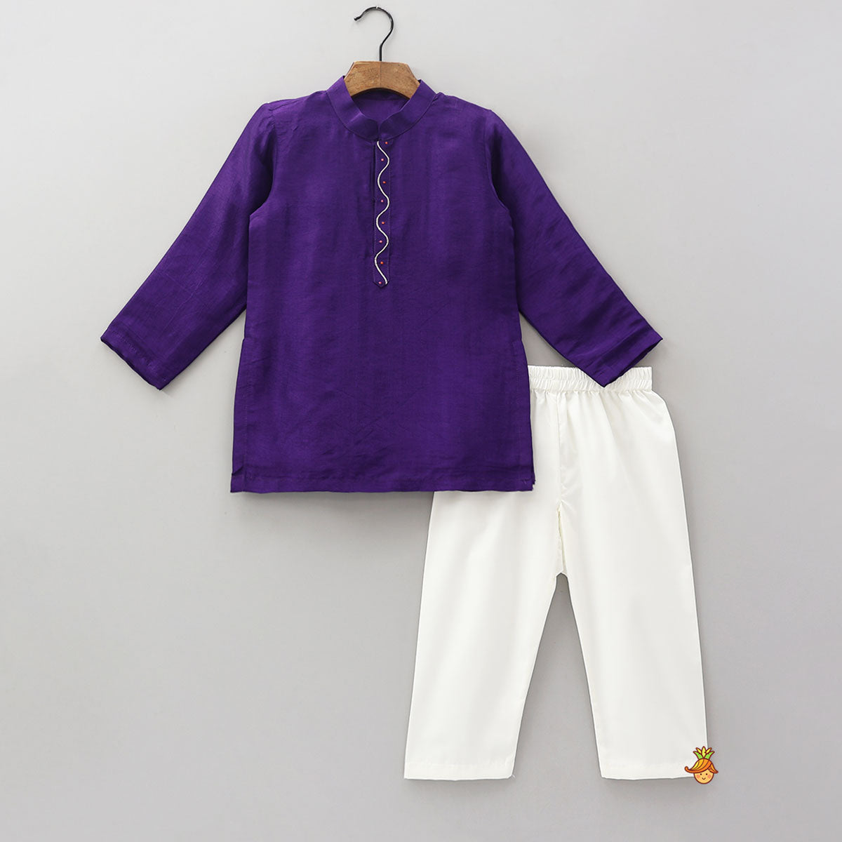 Pre Order: Ethnic Kurta With Thread Embroidered Front Open Jacket And Pyjama