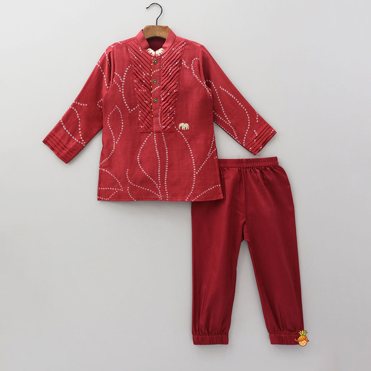 Pre Order: Pin-Tuck Detailed Yoke Ethnic Kurta And Pyjama