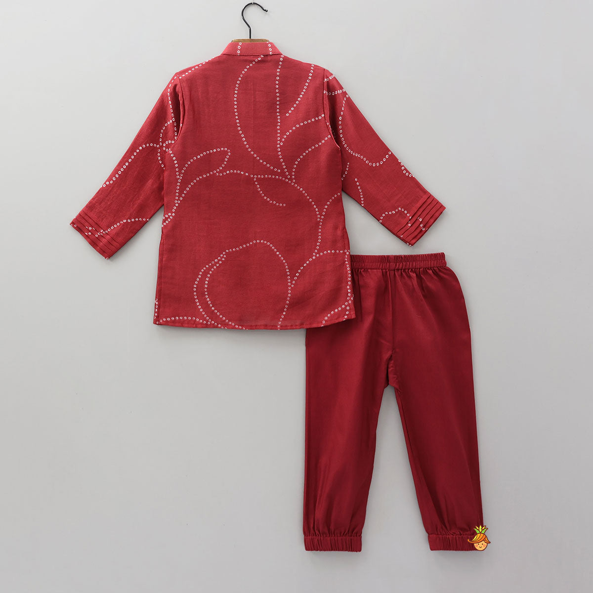Pre Order: Pin-Tuck Detailed Yoke Ethnic Kurta And Pyjama