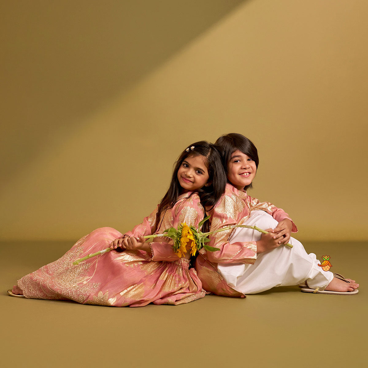 Bird Motif Detailed Shimmery Kurta And Dhoti twinning model image 2