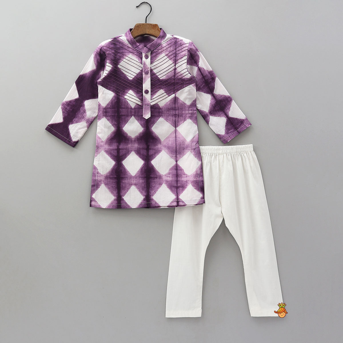 Pre Order: Thread Detailed Yoke Printed Kurta And Pyjama