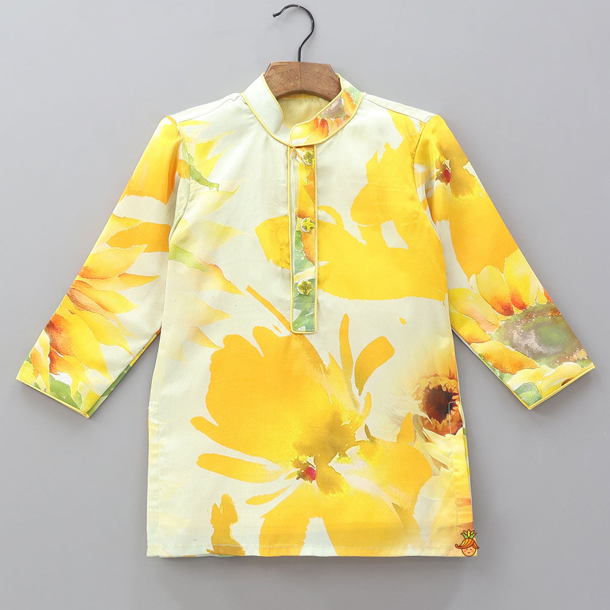 Floral Printed Sheen Kurta And Pyjama