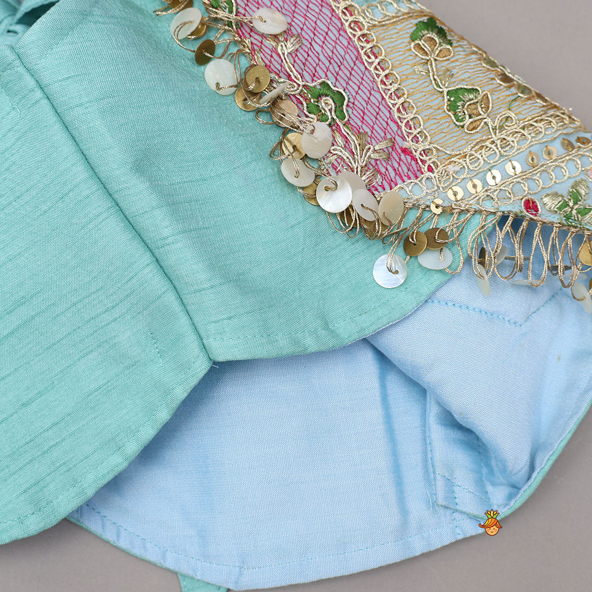Pre Order: Elegant Zardozi Dori Embroidered Crop Top With Flared Lehenga