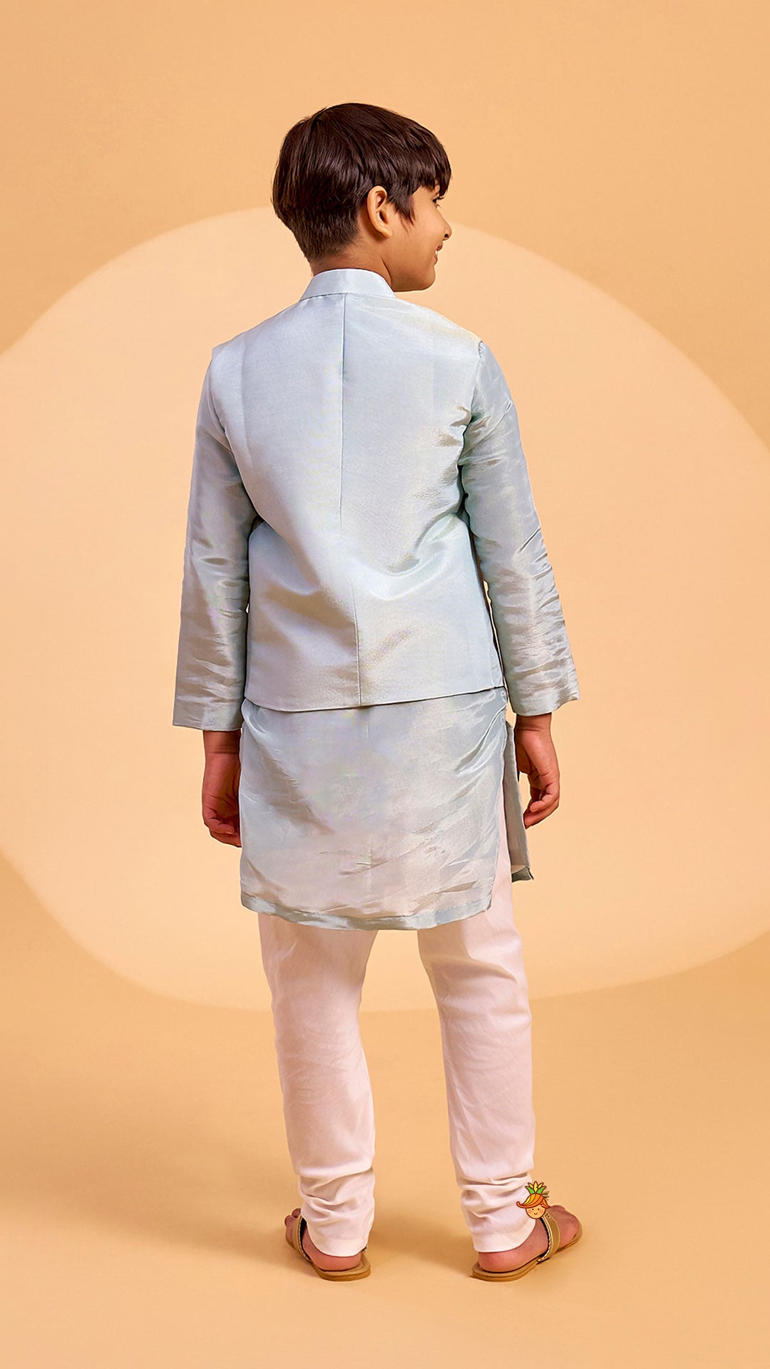 Shimmery Kurta With Open Jacket And Churidar
