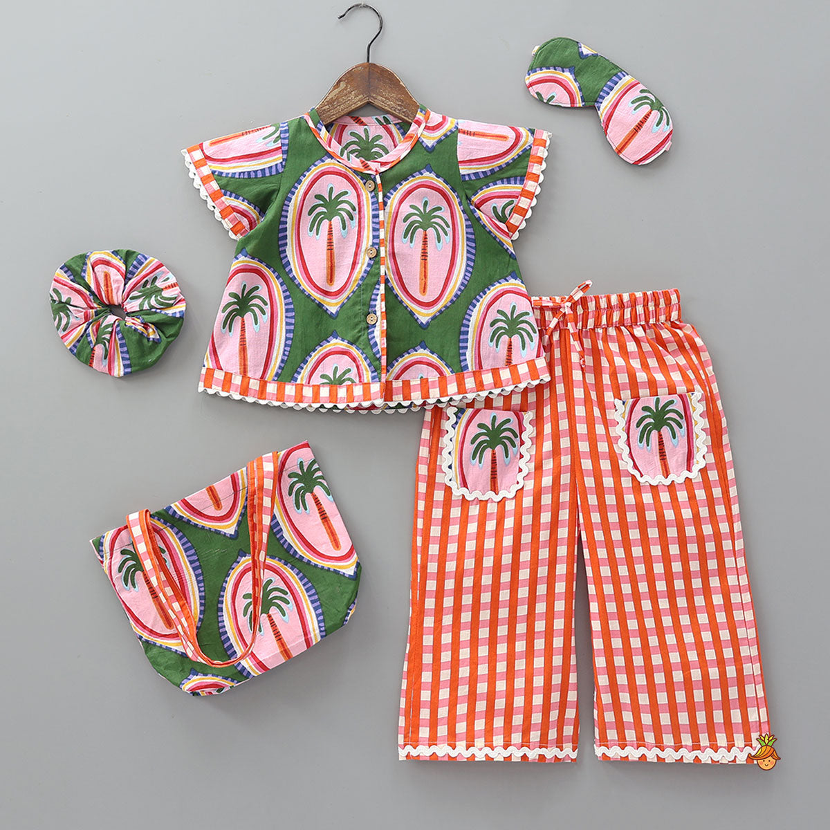 Pre Order: Tropical Tree Printed Sleepwear Set With Matching Tote Bag