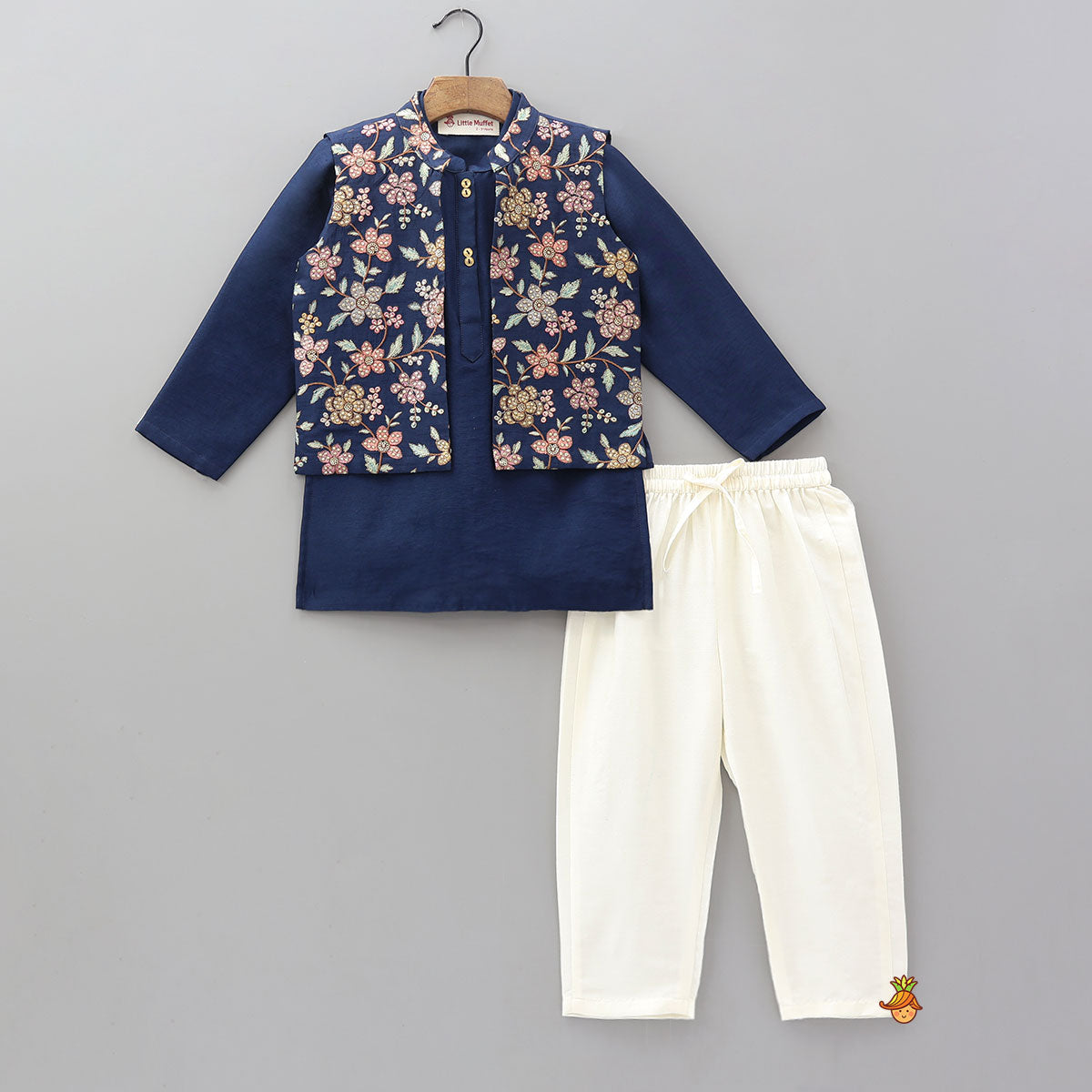 Pre Order: Ethnic Kurta With Thread Embroidered Jacket And Pyjama