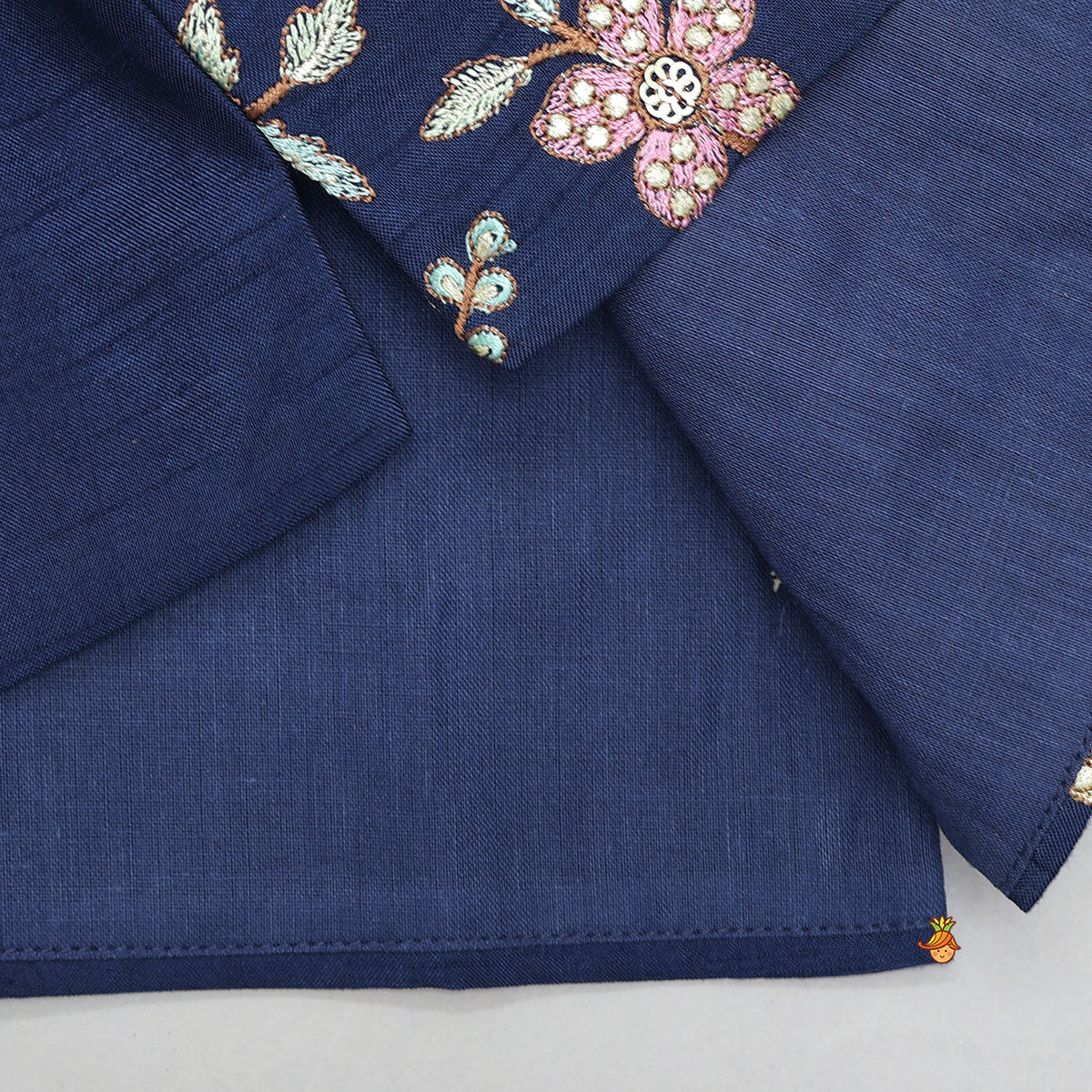 Pre Order: Ethnic Kurta With Thread Embroidered Jacket And Pyjama