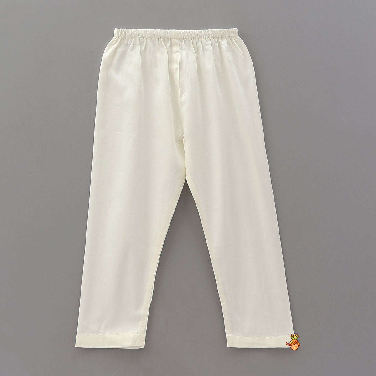 Pocket Detail Ethnic Kurta With Jacket And Pyjama