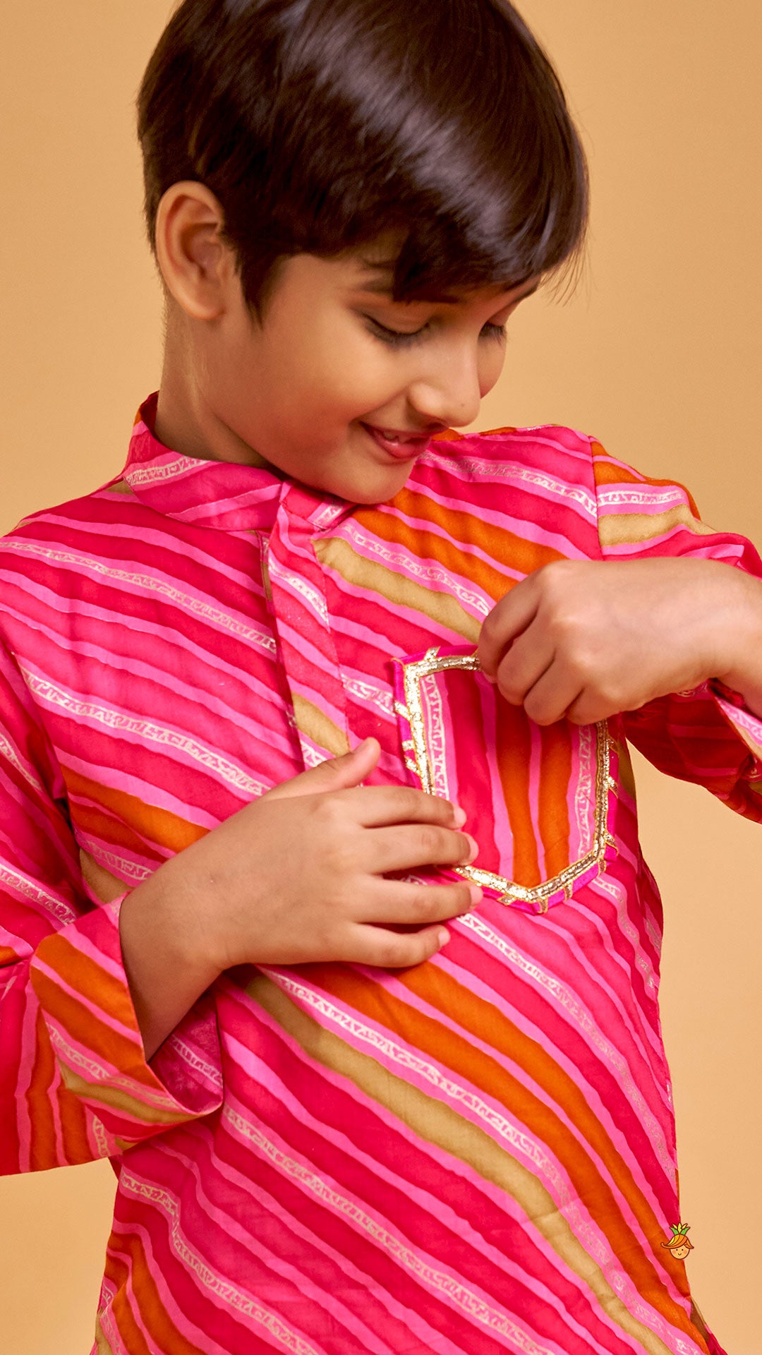 Faux Pocket Detail Leheriya Printed Kurta And Pyjama