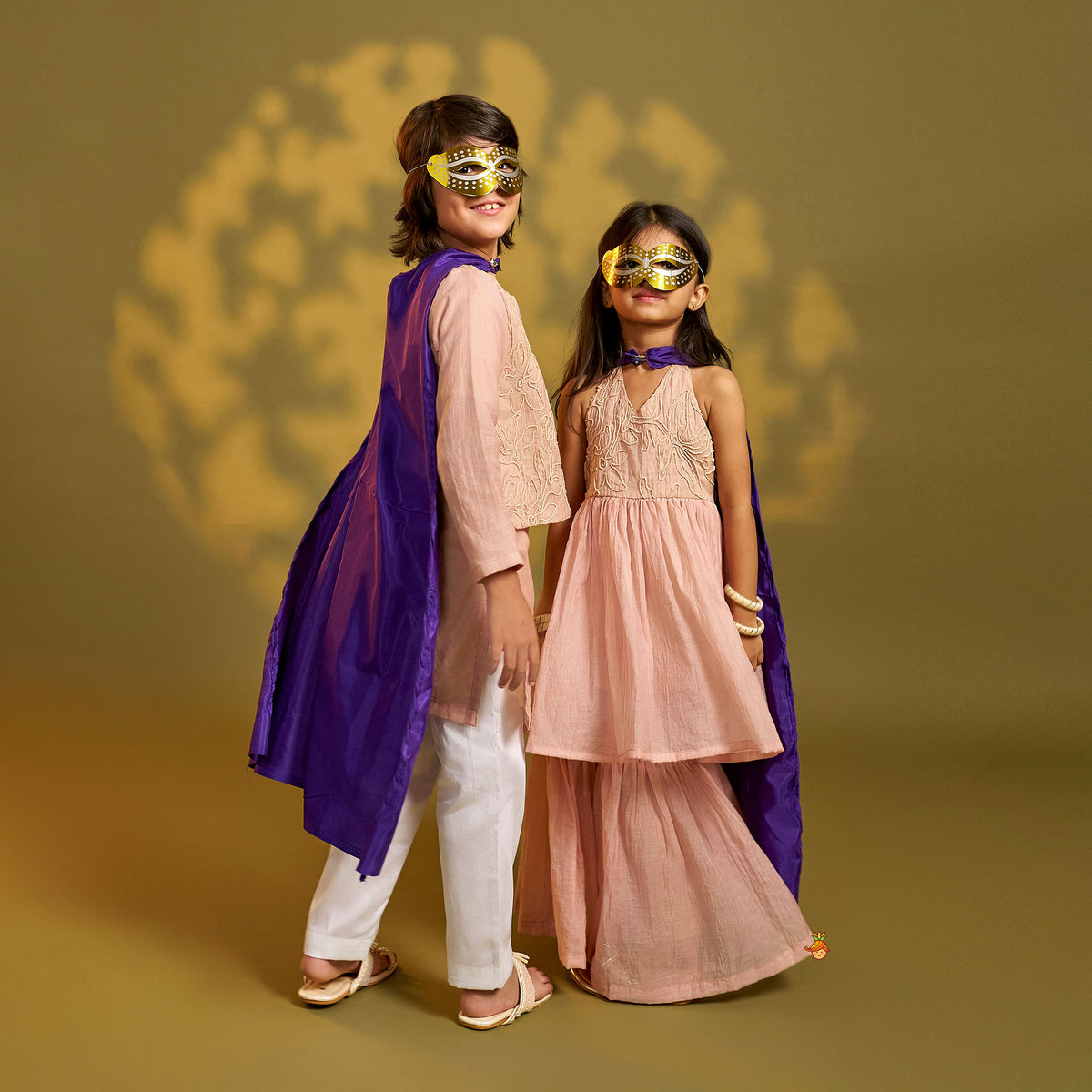 Halter Neck Peplum Top With Sharara twinning model image 2