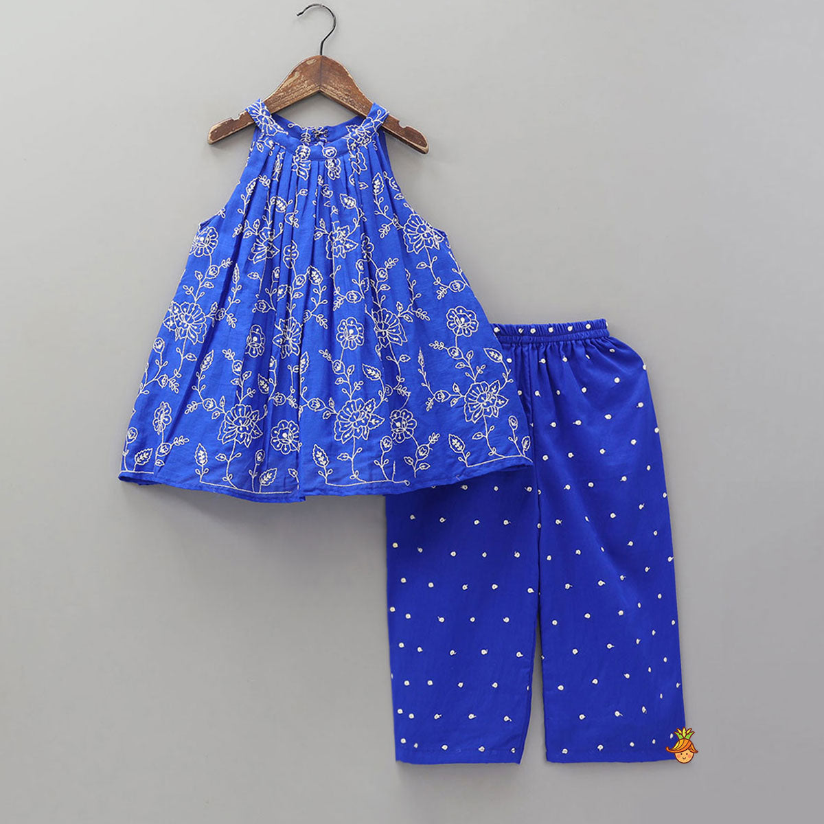 Pre Order: Thread Embroidered Flared Kurti And Pant