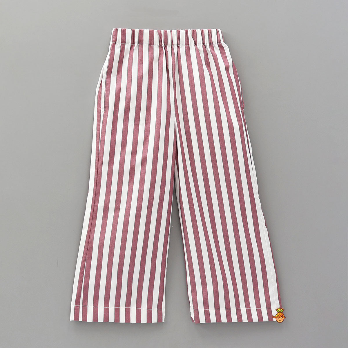 Card Print Sleepwear With Matching Tote Bag