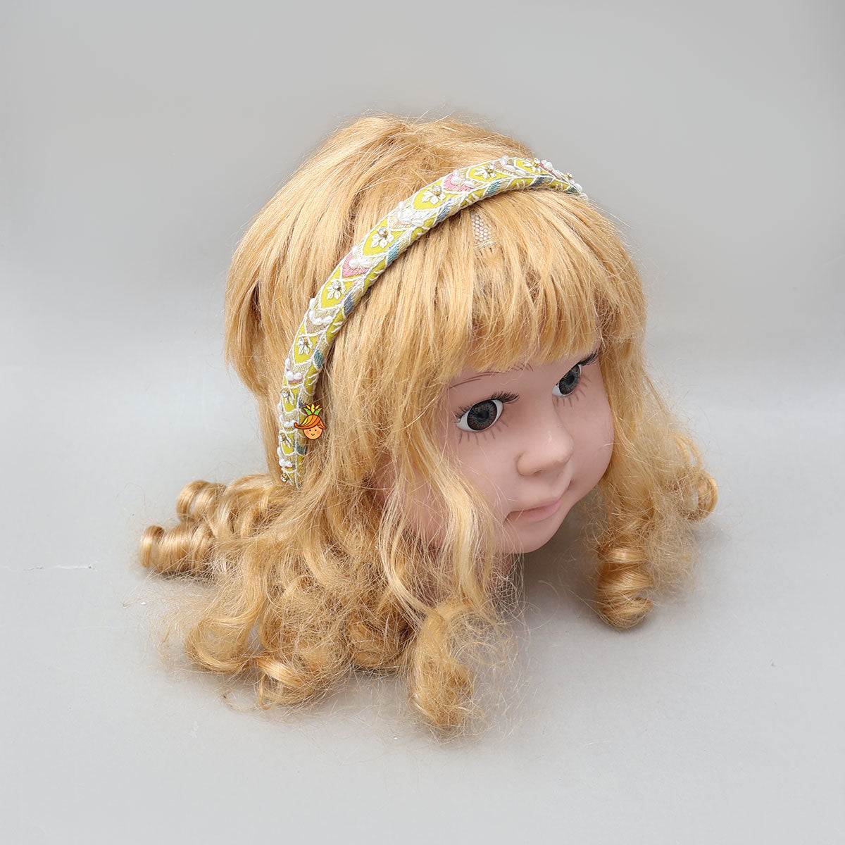 Decorative Thread Embroidered Elegant Hairband