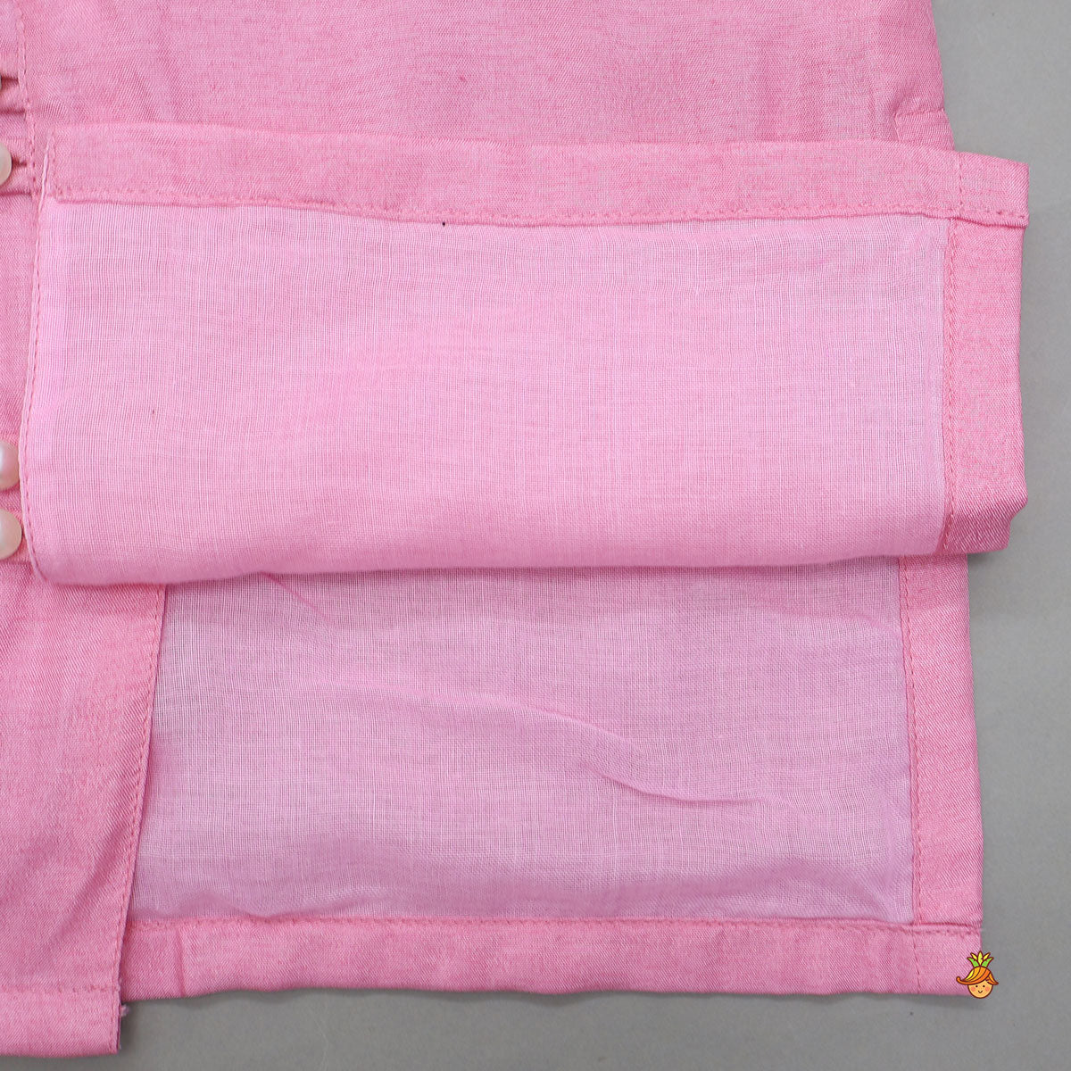 Pre Order: Loop Button Detail Kurta With Collar Neck Jacket And Pyjama