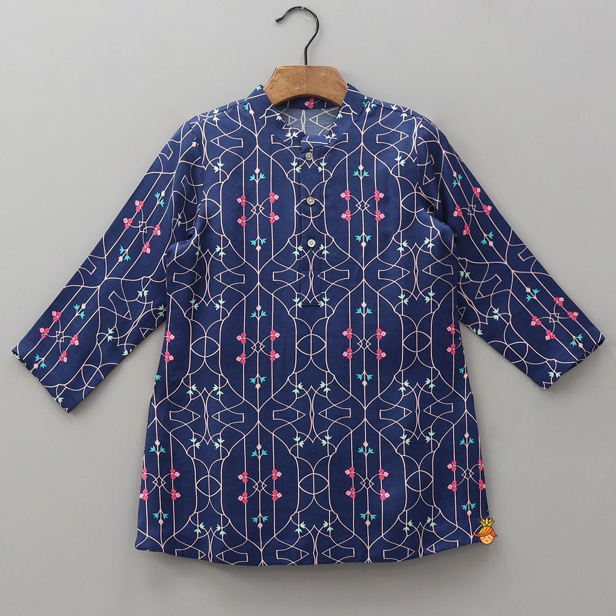 Pre Order: Floral Printed Kurta With Pocket Detail Pyjama