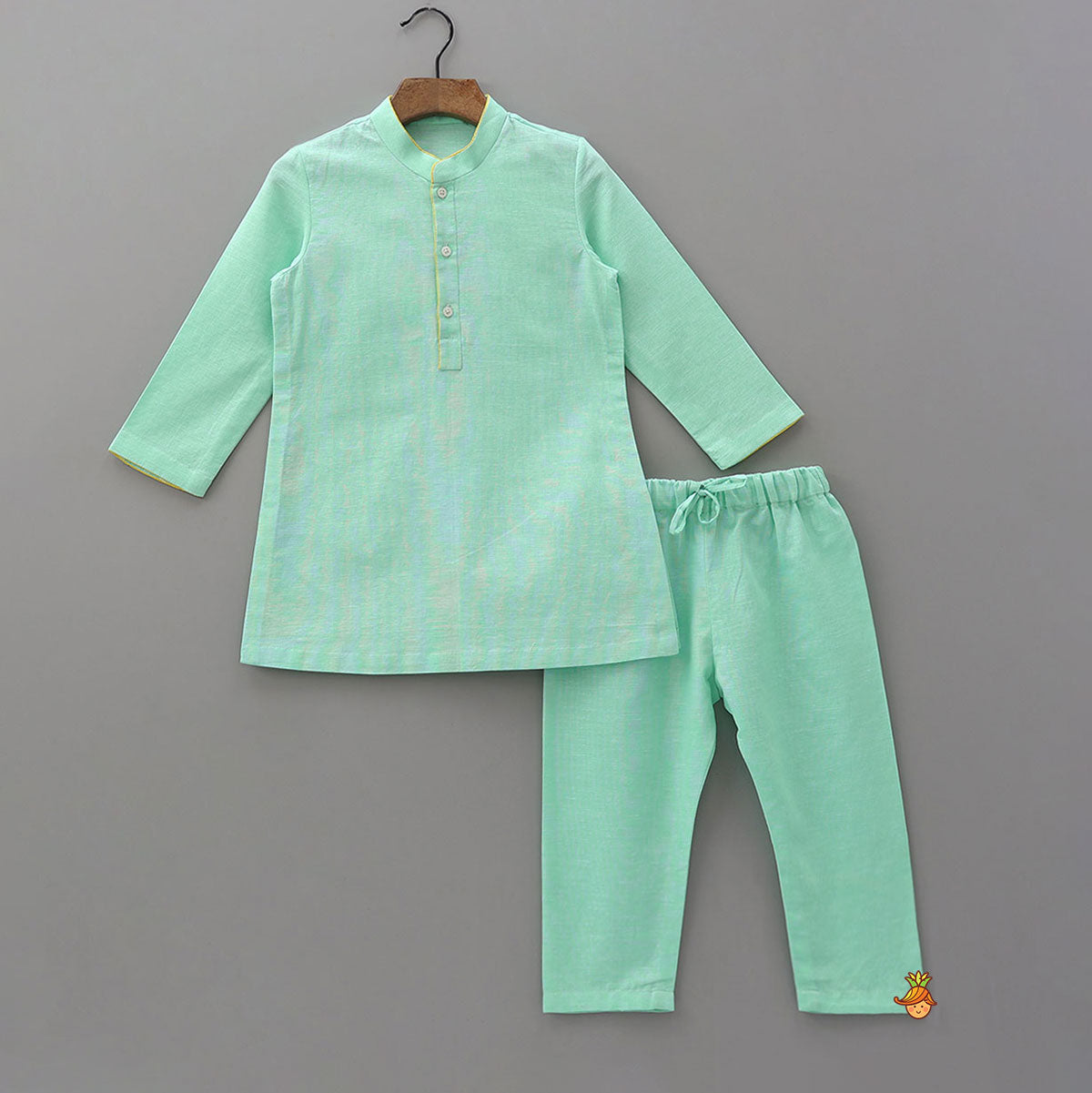 Pre Order: Ethnic Kurta With Embroidered Contrasting Jacket And Pyjama