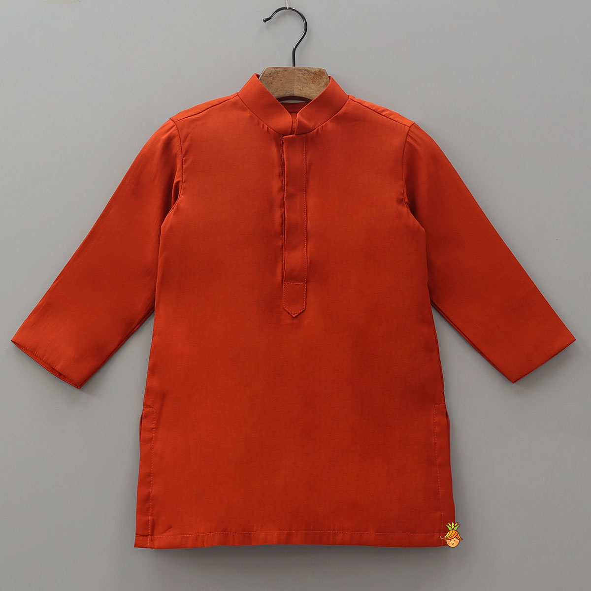 Pre Order: Ethnic Kurta With Front-Open Jacket And Churidar