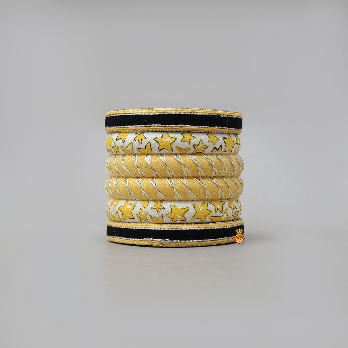 Handmade and Hand Painted Star Detail Thread Bangles