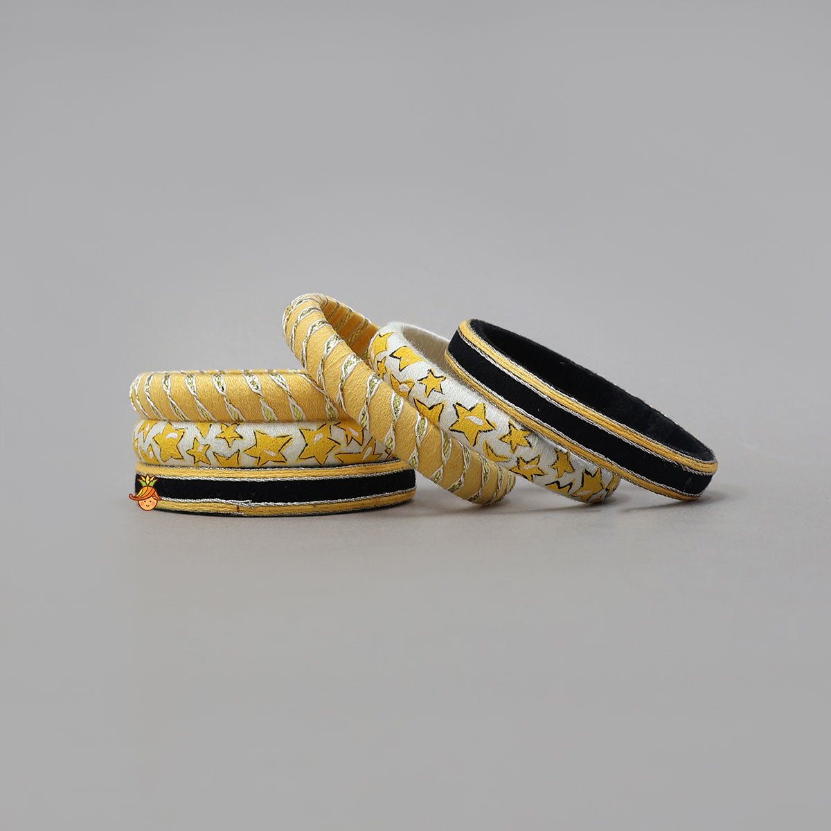 Handmade and Hand Painted Star Detail Thread Bangles