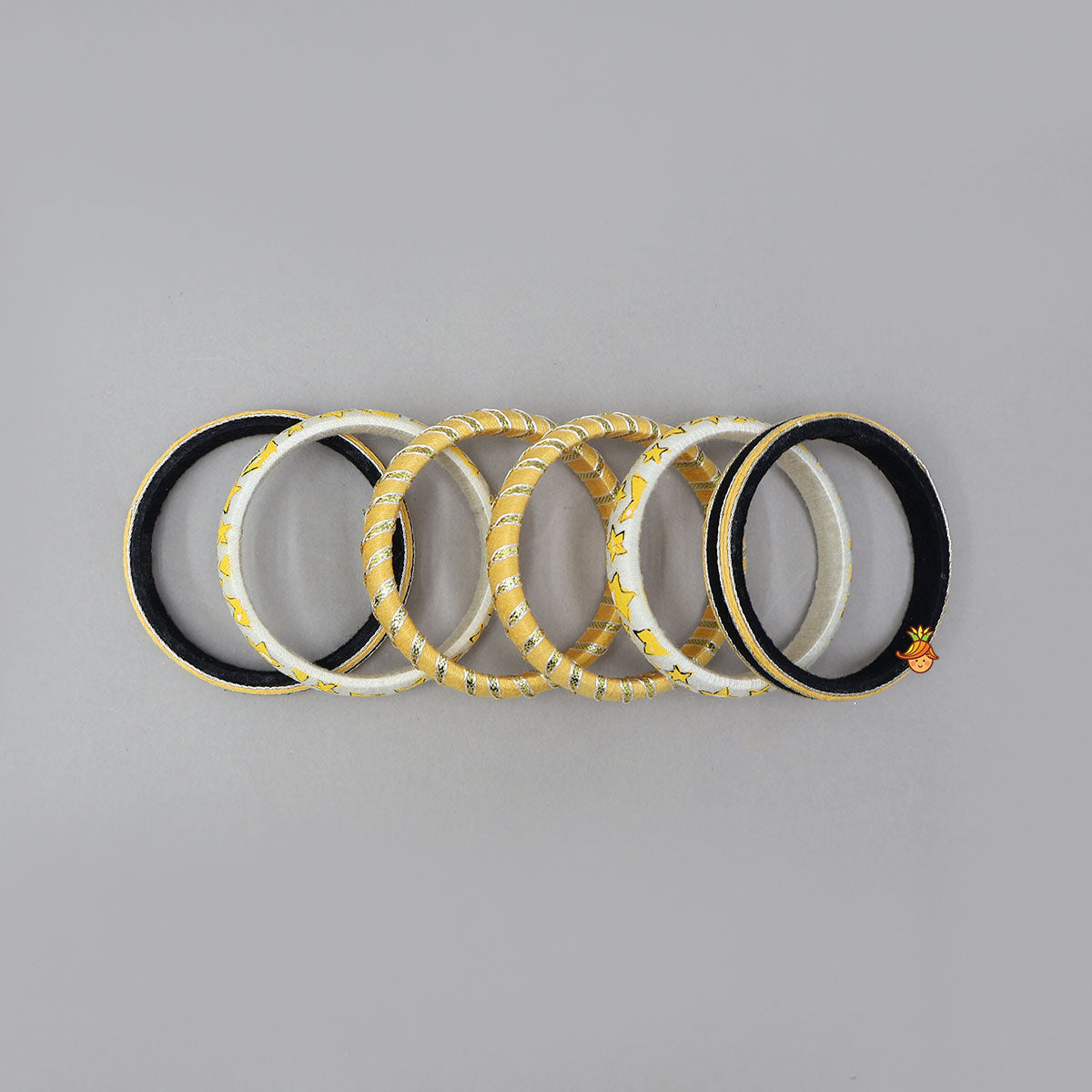 Handmade and Hand Painted Star Detail Thread Bangles
